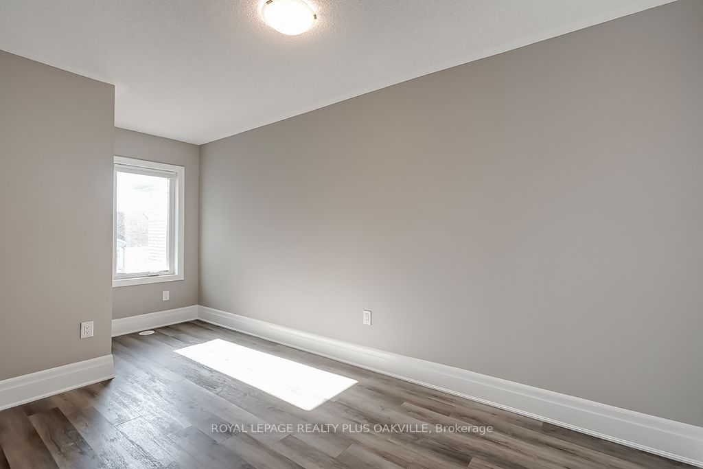 512 Bellflower Ct Property Photo 21