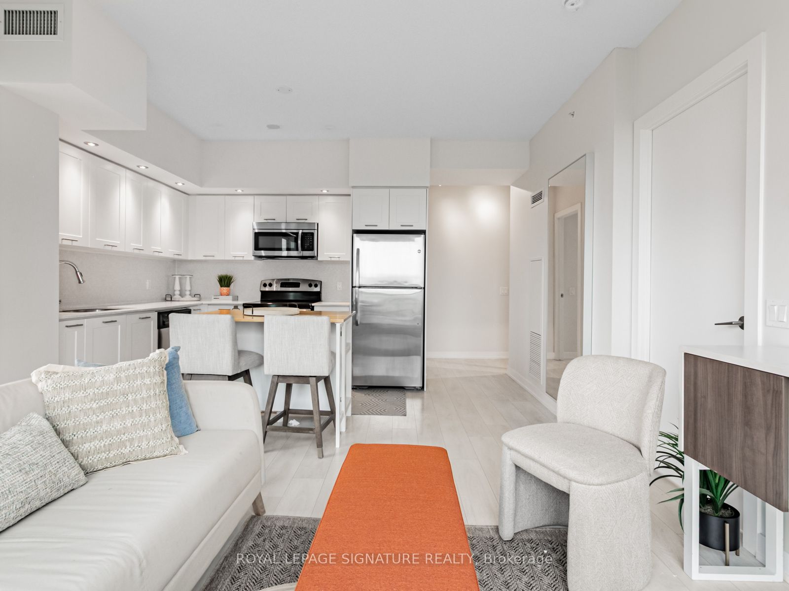 #1802 - 2220 Lakeshore Boulevard Property Photo 11