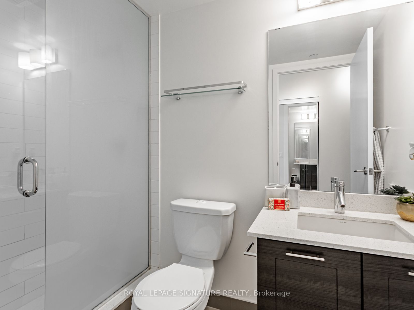 #1802 - 2220 Lakeshore Boulevard Property Photo 14