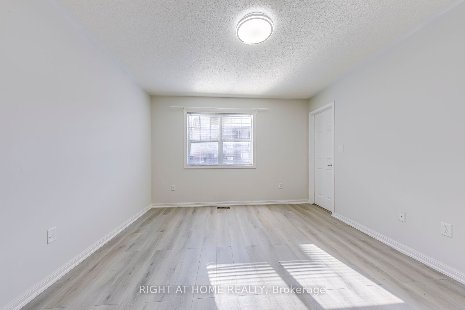 2872 Garnethill Way Property Photo 22