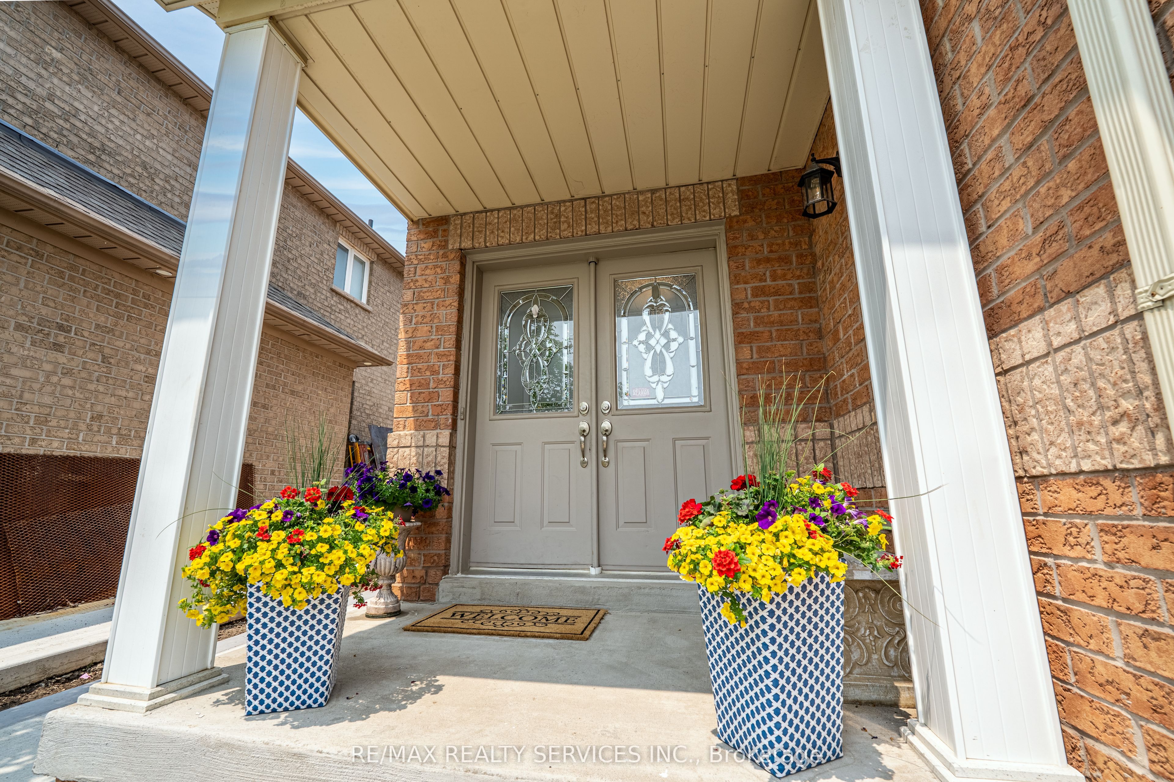 3469 Southwick Street Property Photo 4