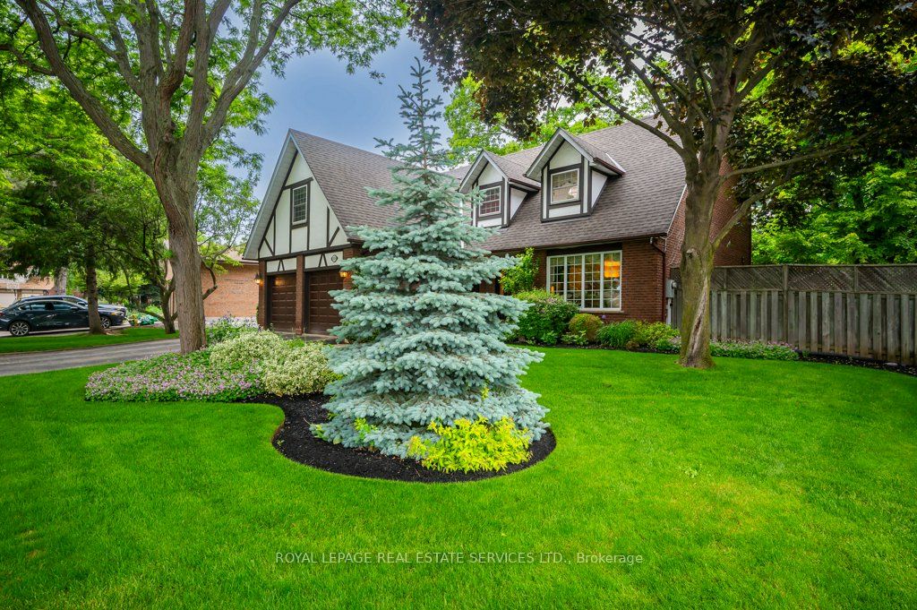 269 Royal Oak Court Property Photo 2