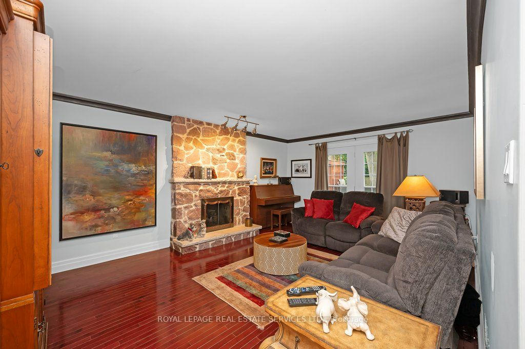 269 Royal Oak Court Property Photo 14