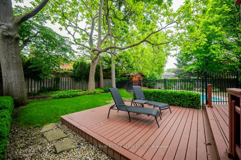 269 Royal Oak Court Property Photo 30
