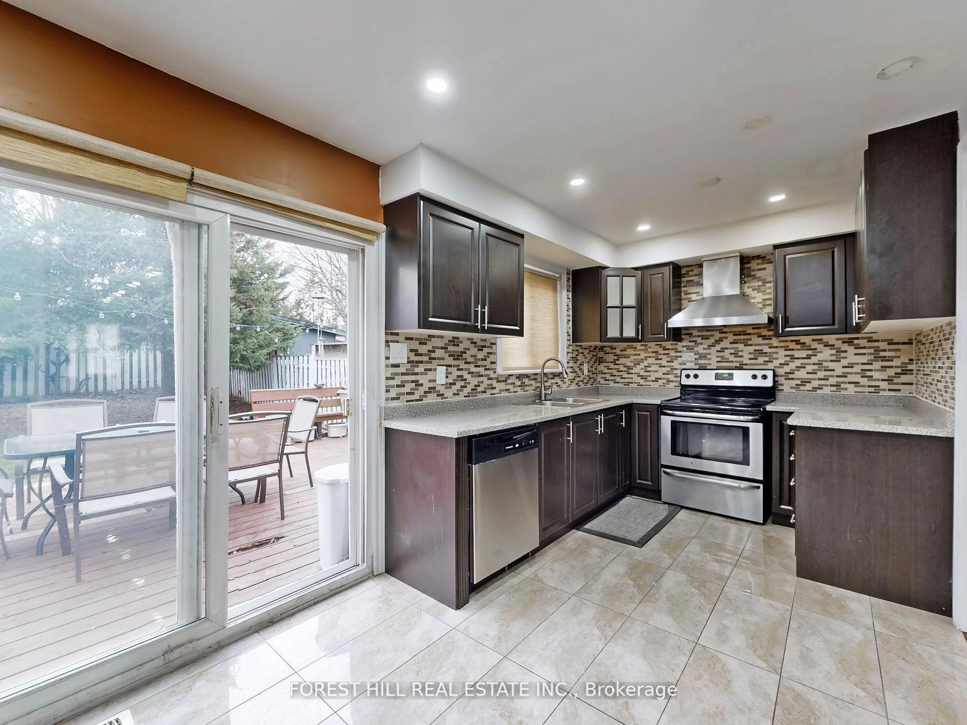 44 Herkley Dr Property Photo 1