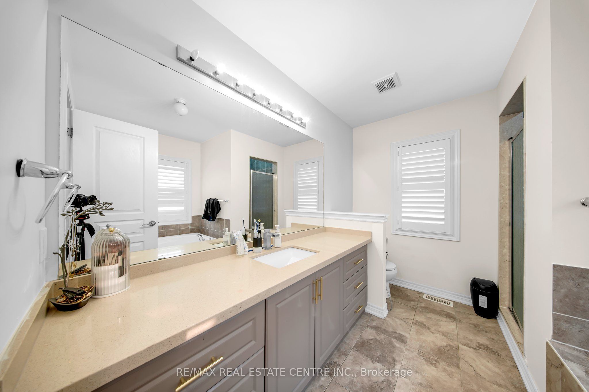 36 Bonnie Braes Dr Property Photo 18