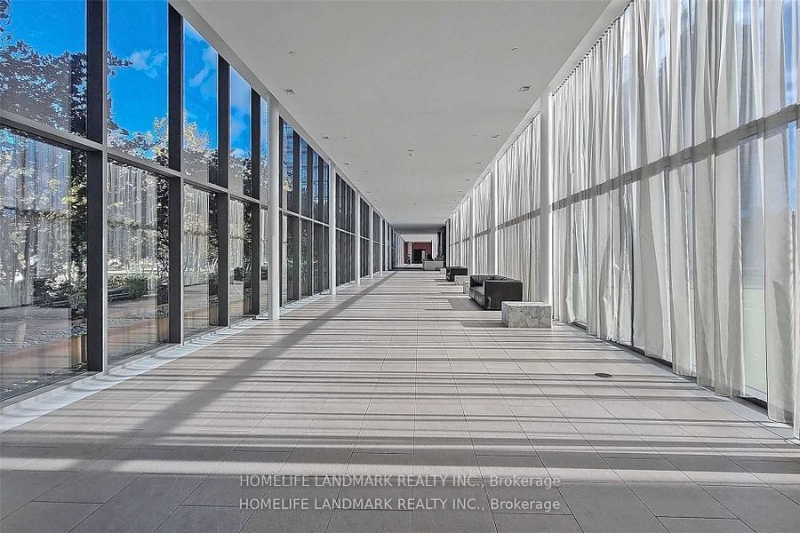 #3308 - 105 The Queens Way Property Photo 6