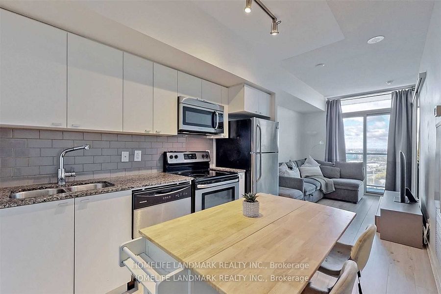 #3308 - 105 The Queens Way Property Photo 9
