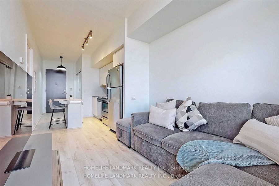 #3308 - 105 The Queens Way Property Photo 11