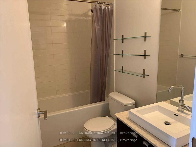 #3308 - 105 The Queens Way Property Photo 12