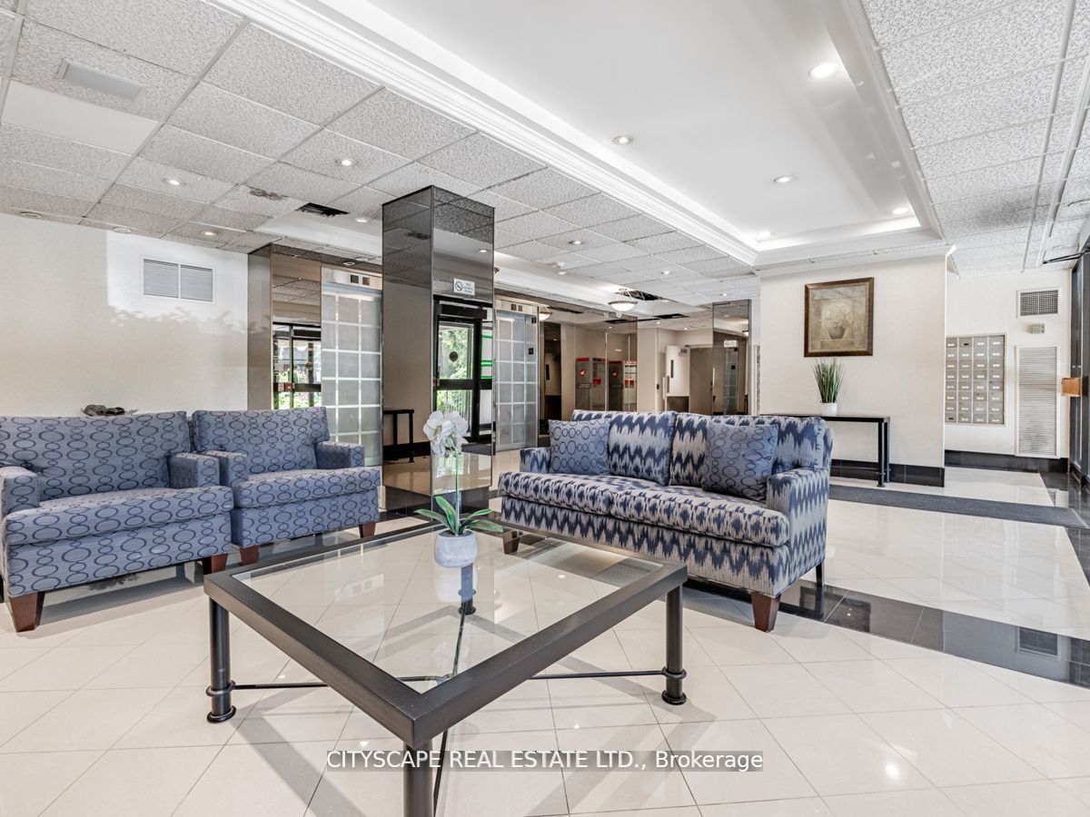 #304 - 1320 Mississauga Valley Boulevard Property Photo 4