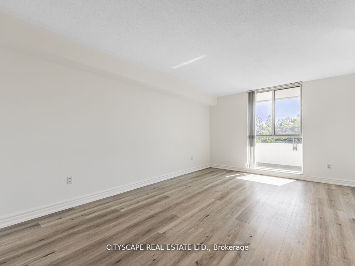#304 - 1320 Mississauga Valley Boulevard Property Photo 8