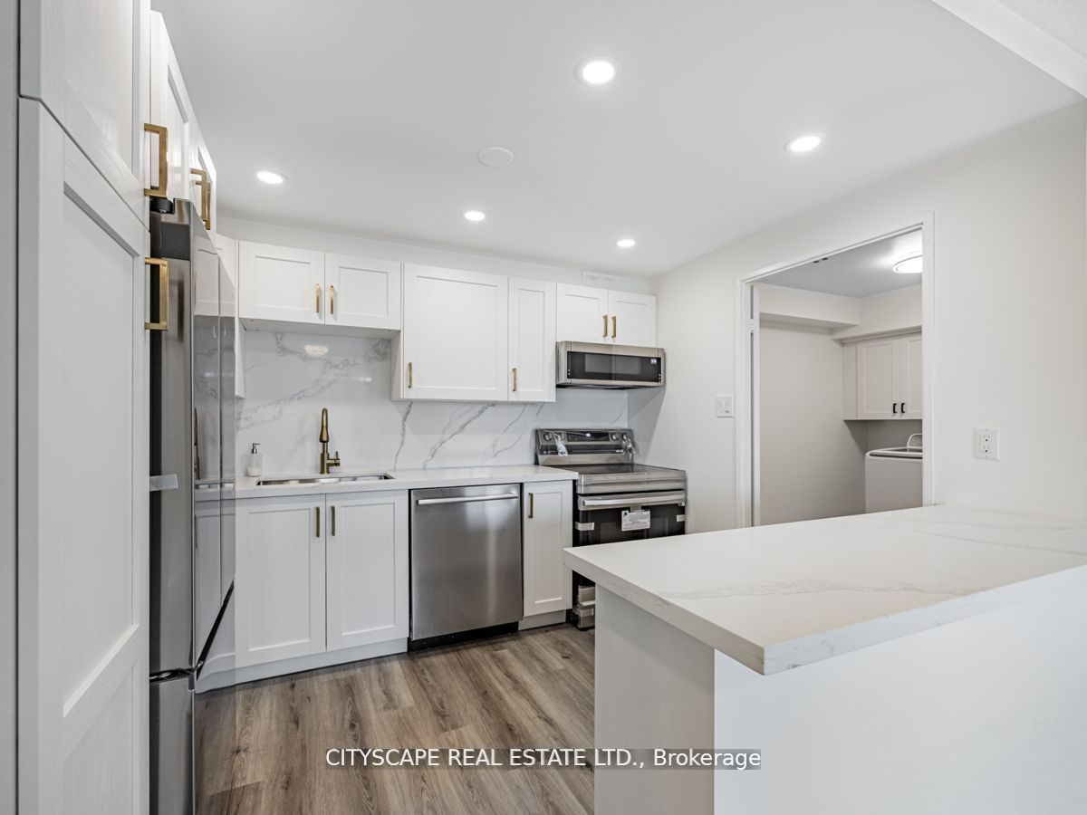 #304 - 1320 Mississauga Valley Boulevard Property Photo 12
