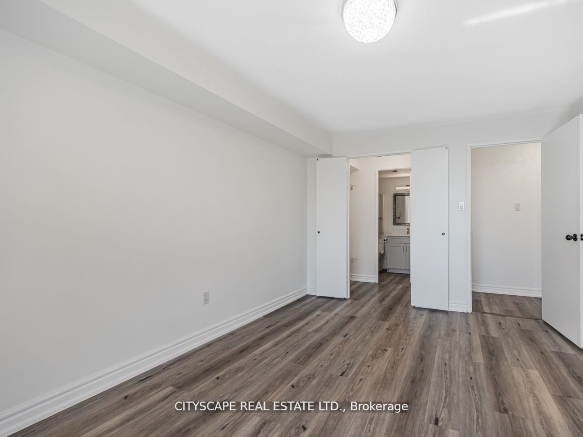 #304 - 1320 Mississauga Valley Boulevard Property Photo 17