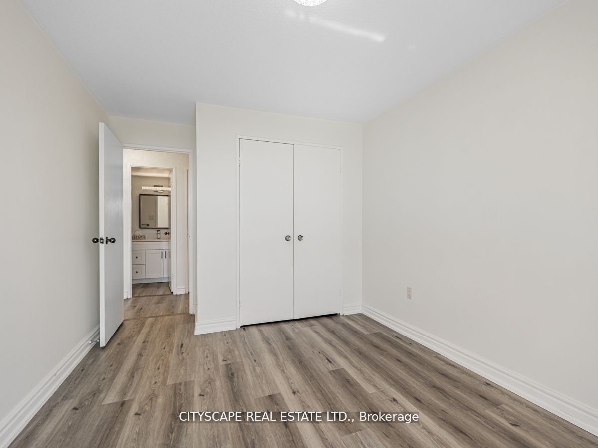 #304 - 1320 Mississauga Valley Boulevard Property Photo 22