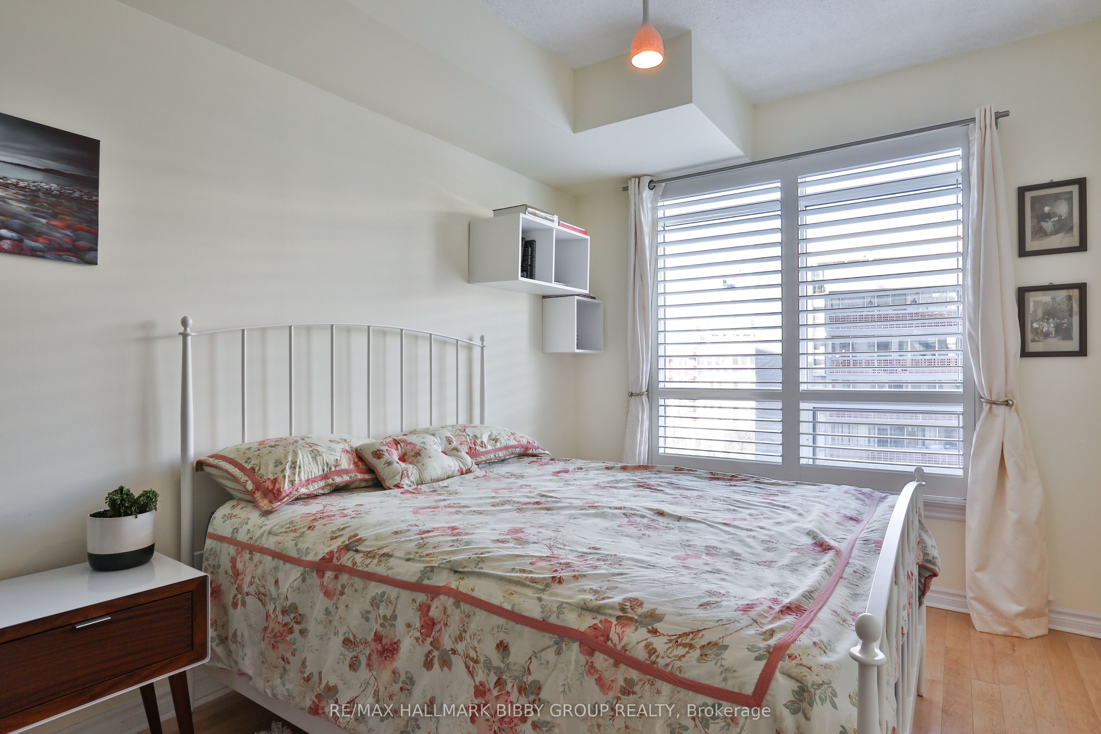 #814 - 1135 Royal York Road Property Photo 12