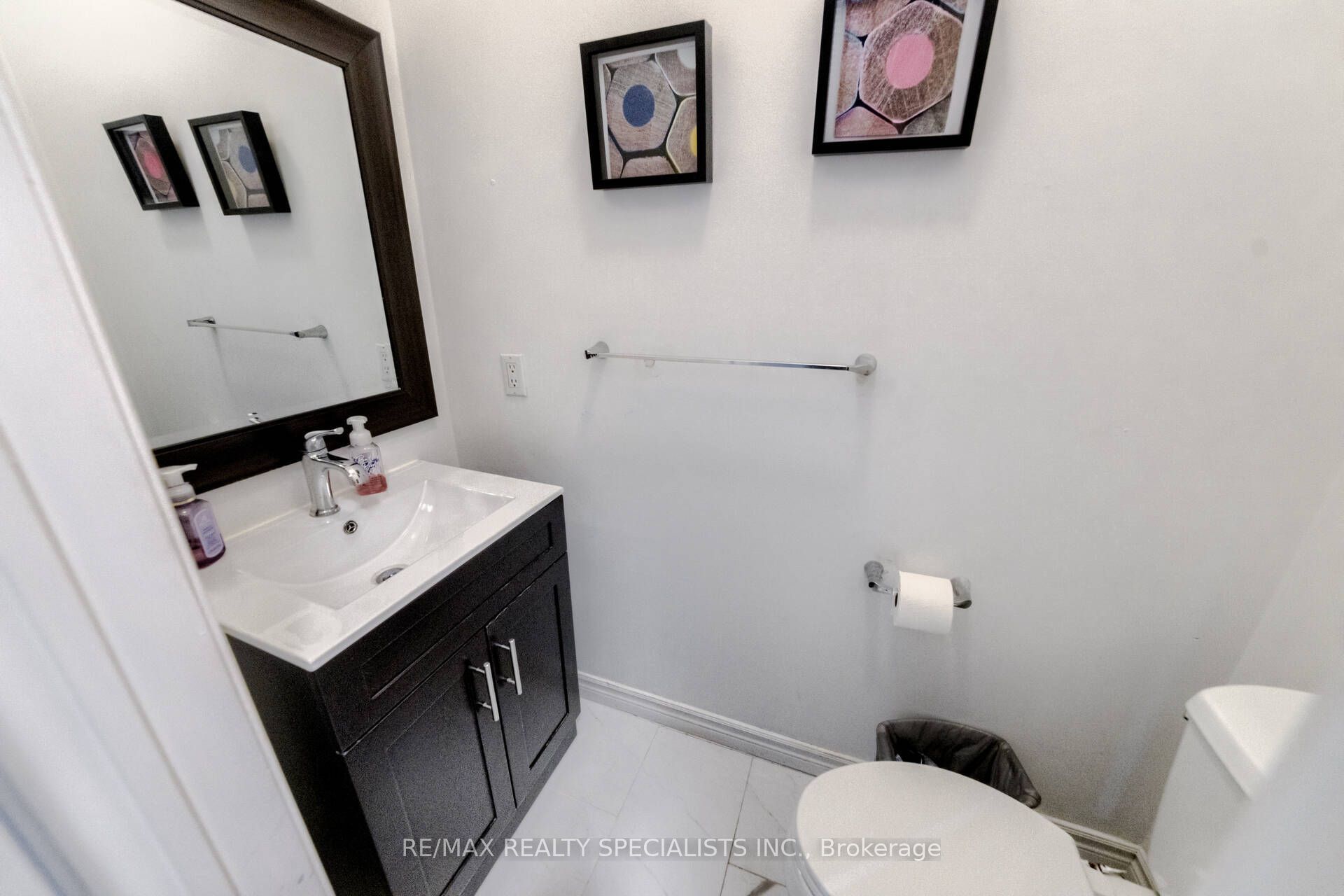 24 Arthurs Cres Property Photo 12