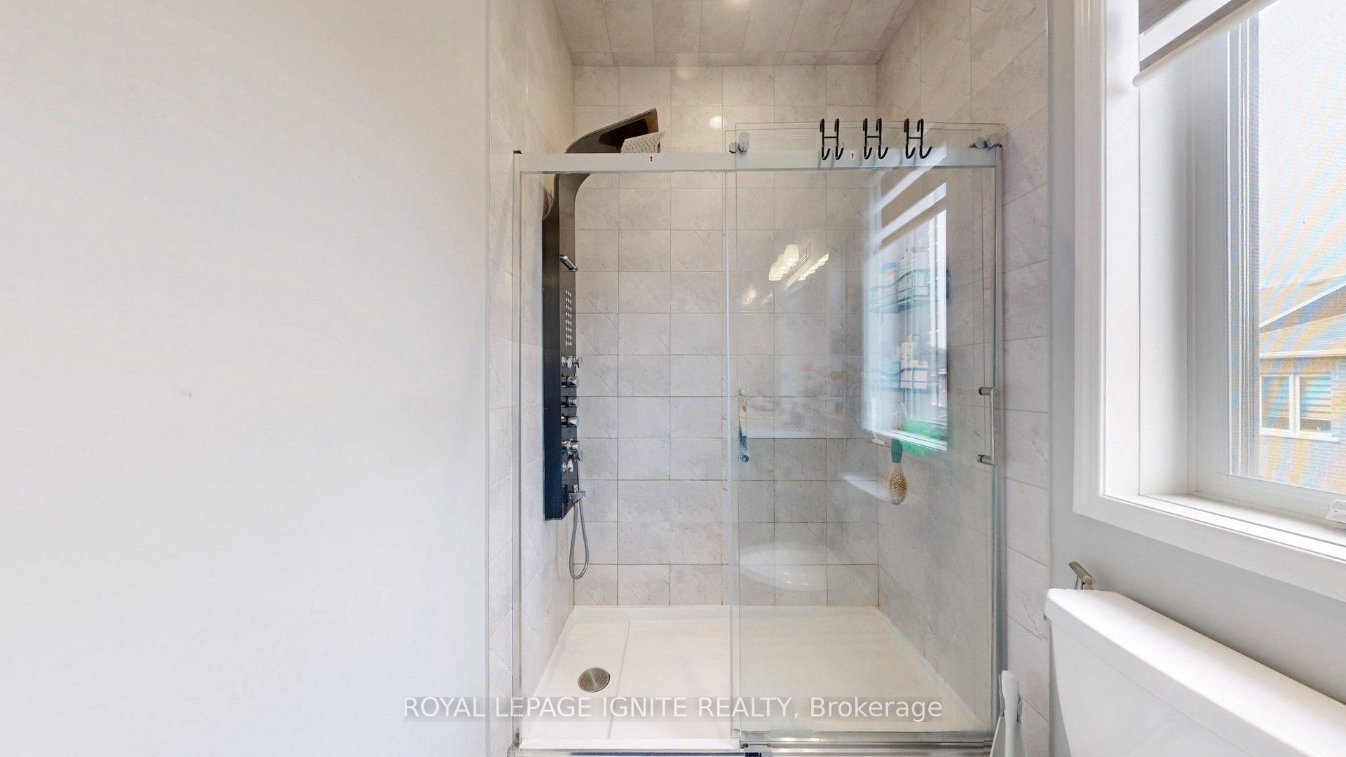 546 Kennedy Cir Property Photo 19