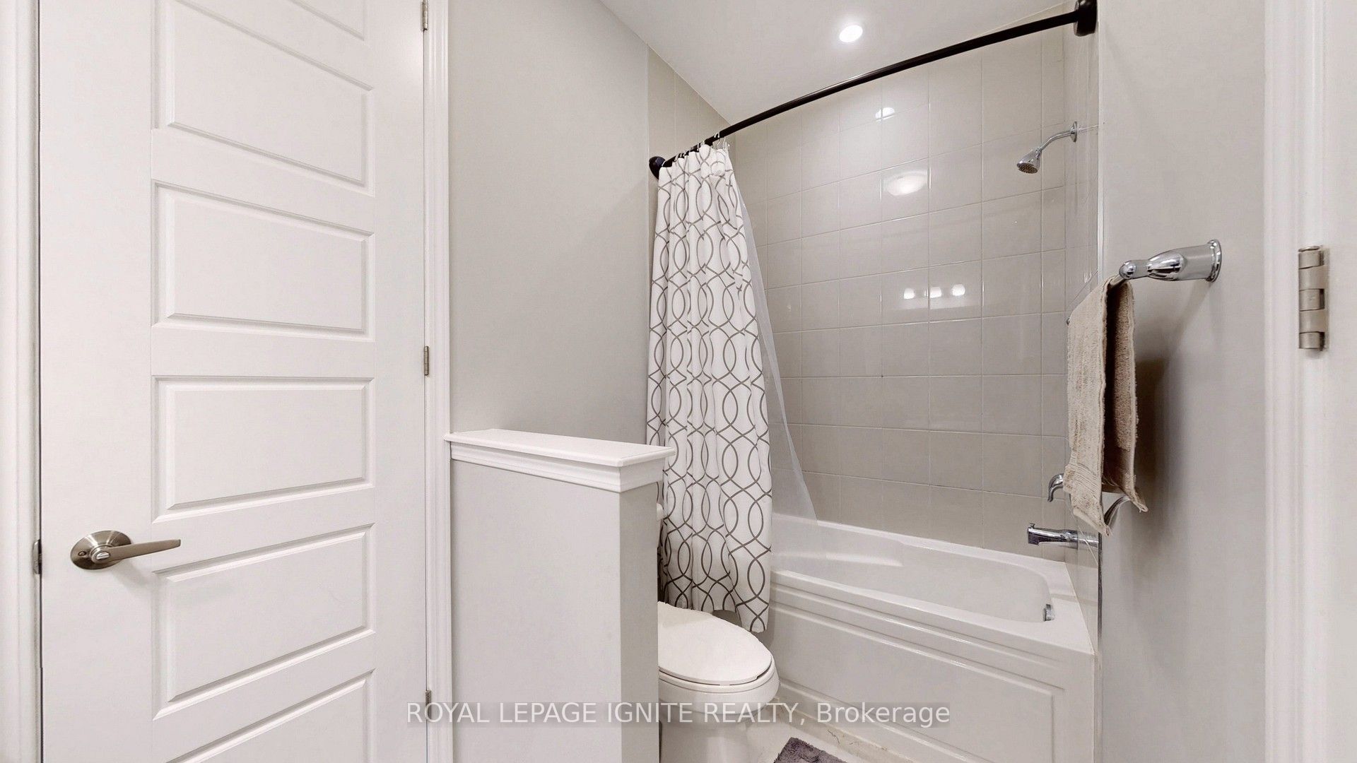 546 Kennedy Cir Property Photo 23