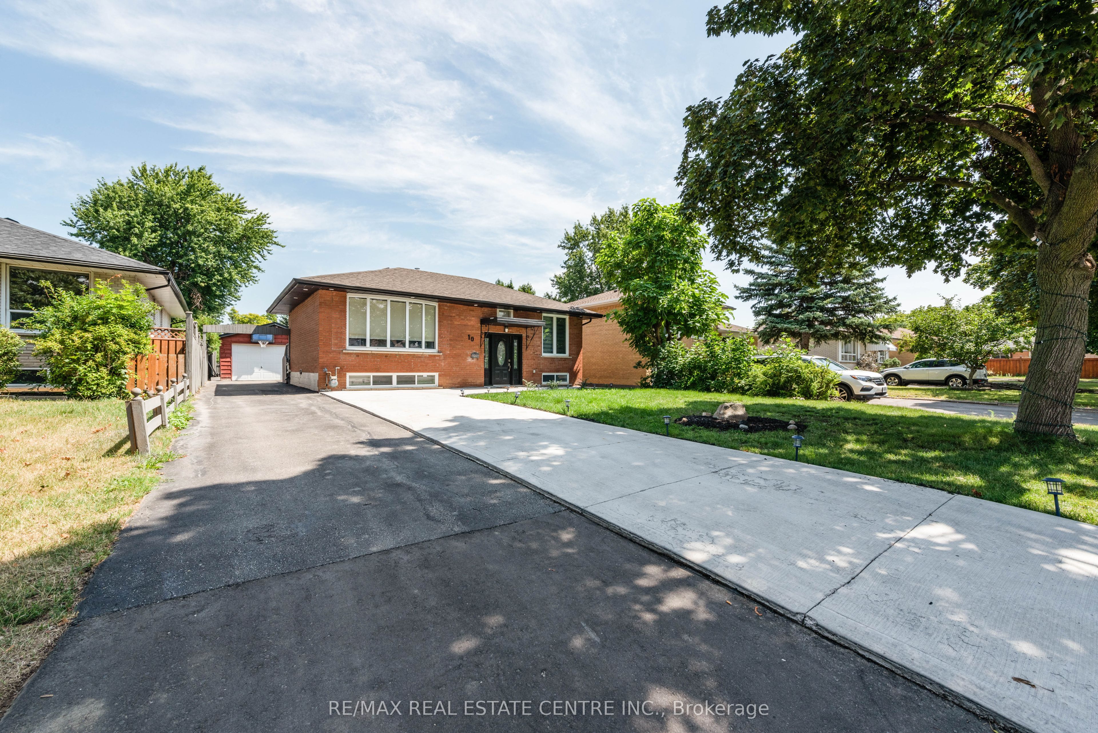 10 Grange Dr Property Photo 3