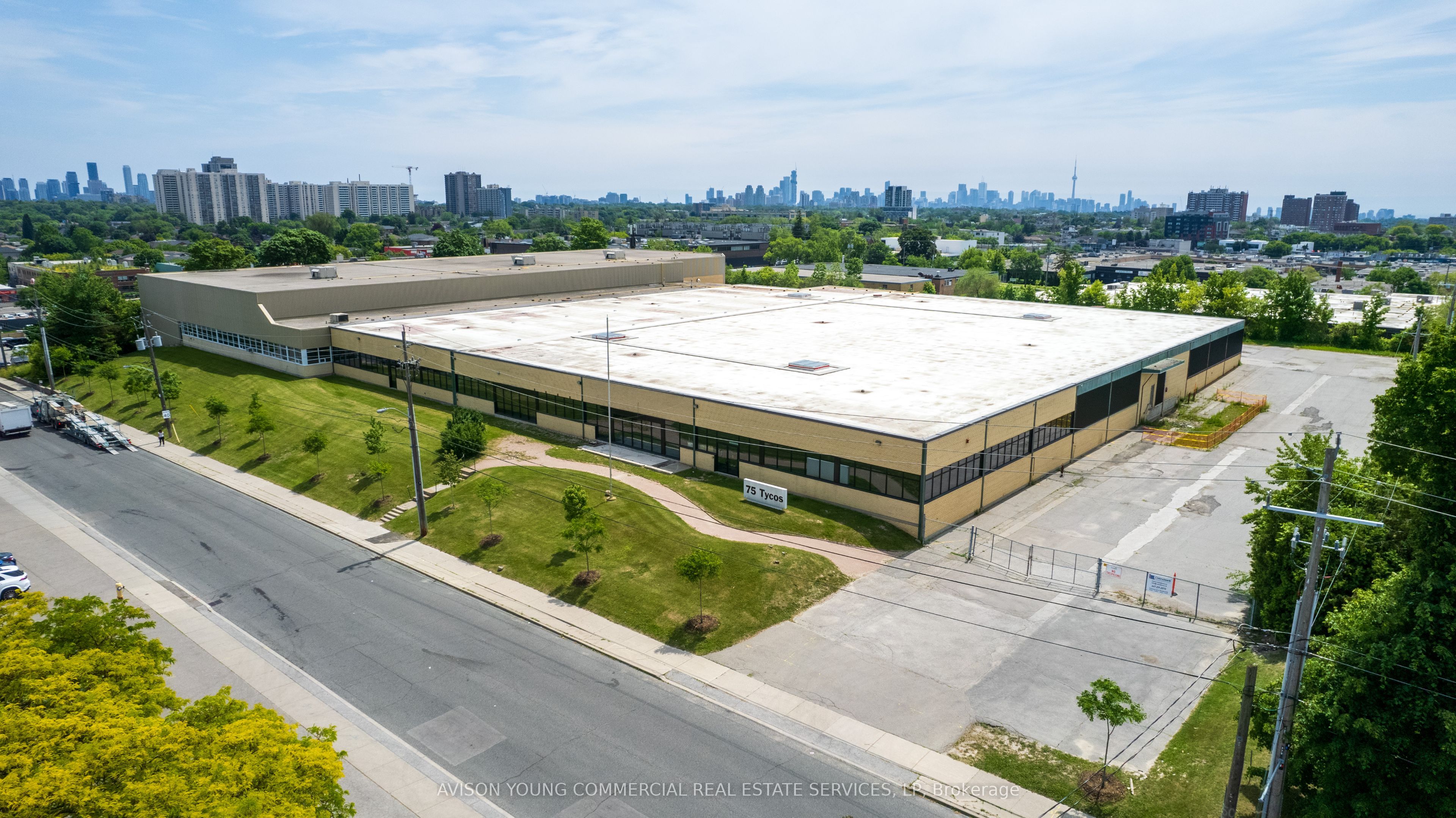75 Tycos Drive Property Photo 1