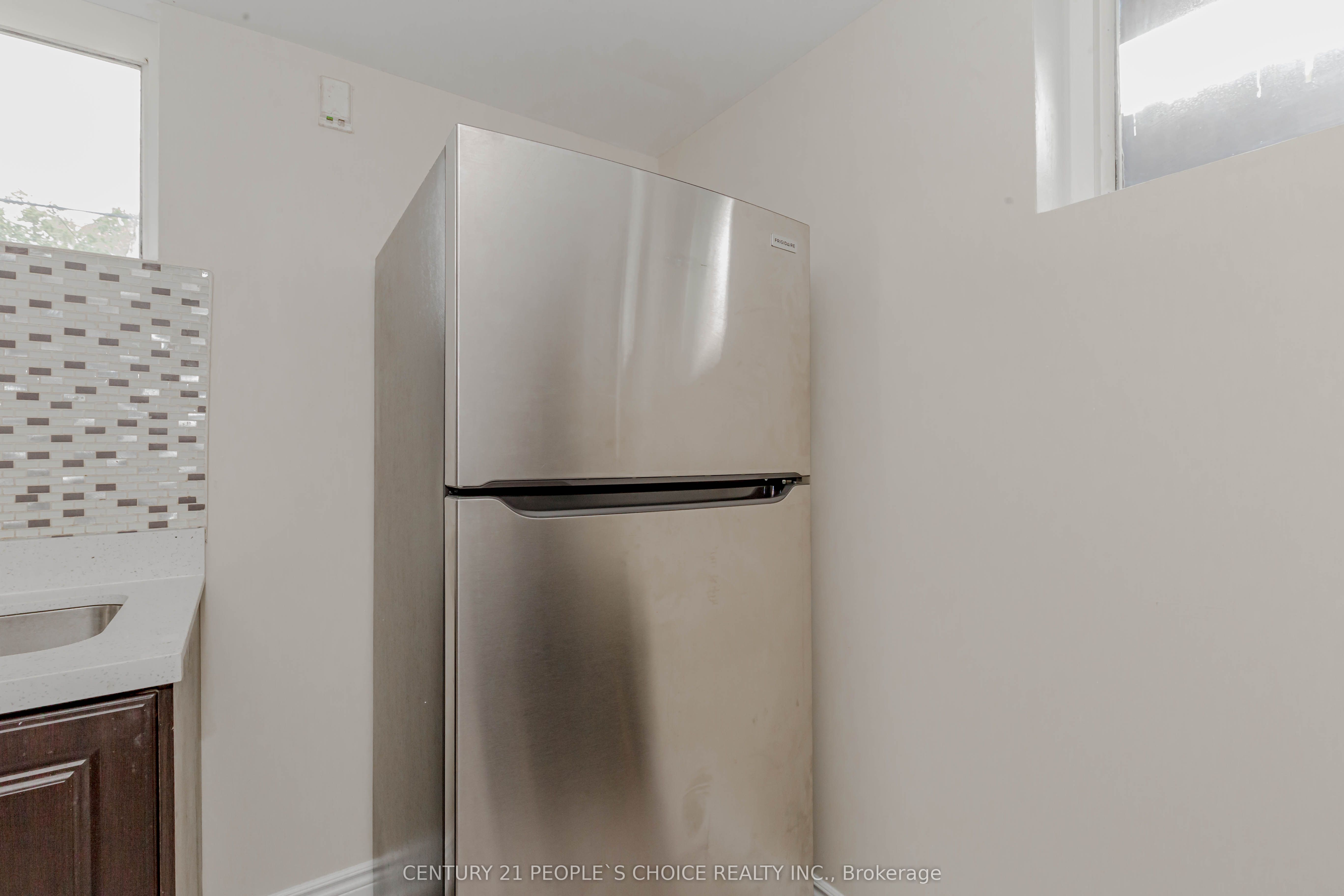 215 Jeffcoat Drive Property Photo 15