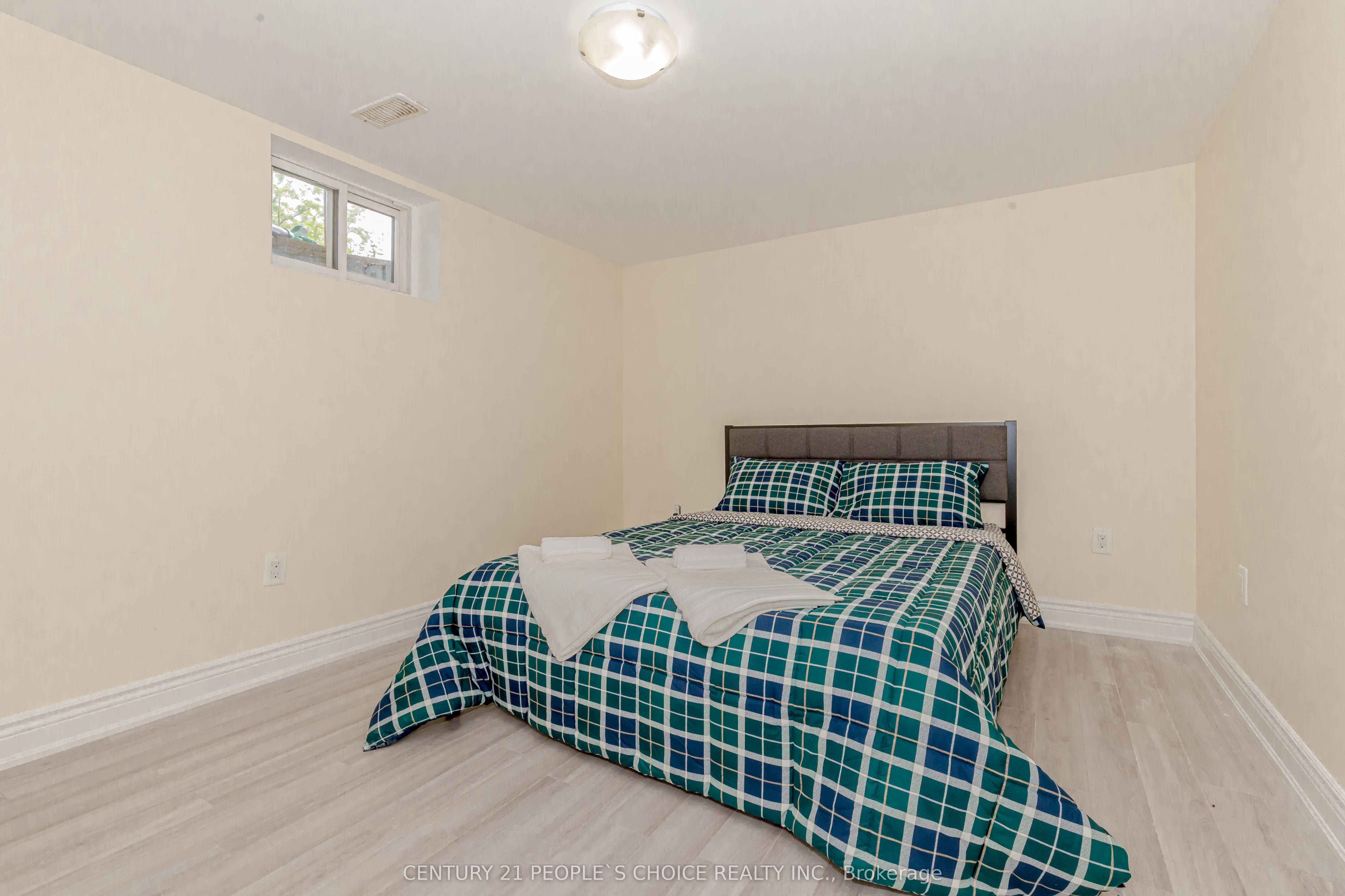215 Jeffcoat Drive Property Photo 16