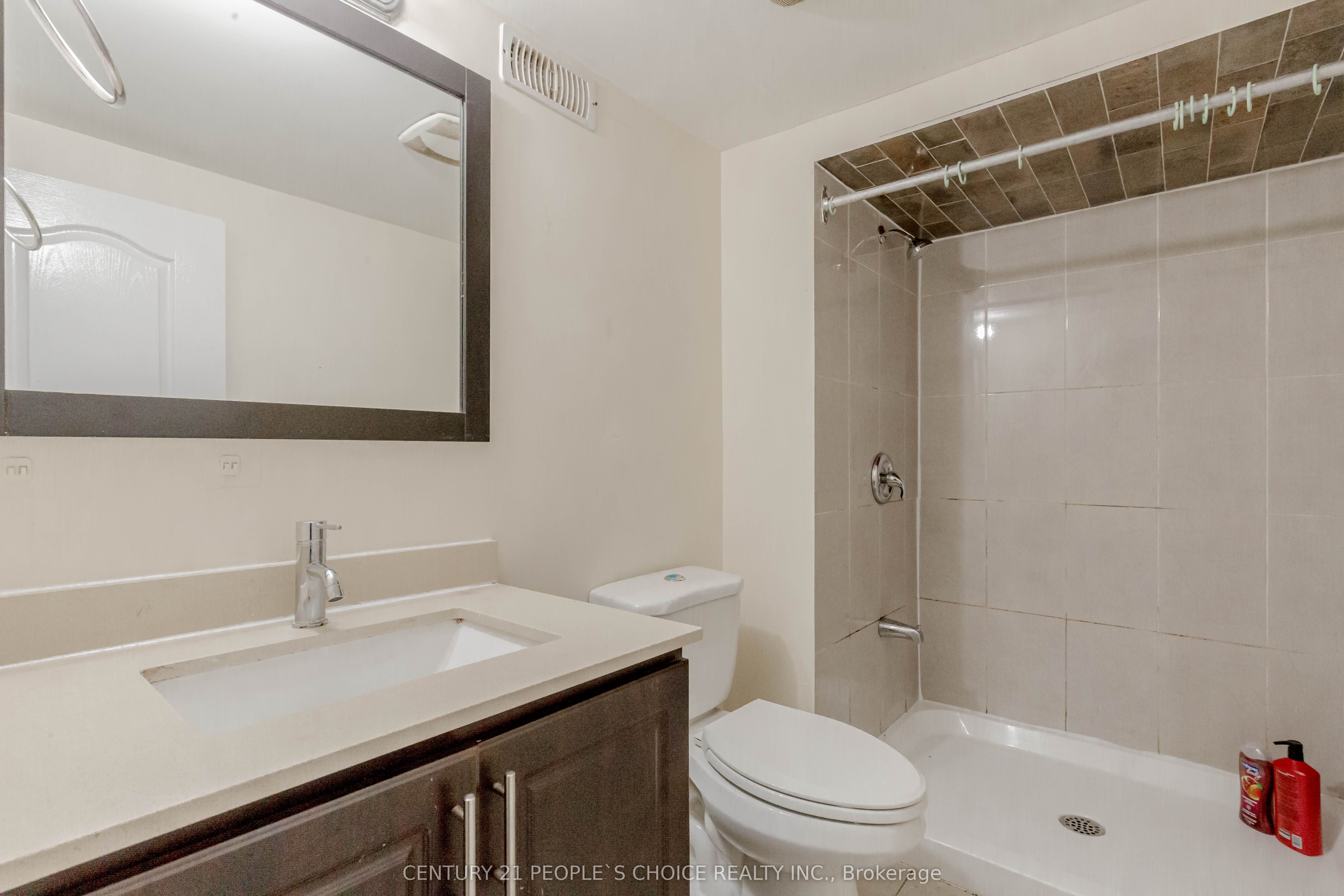 215 Jeffcoat Drive Property Photo 18