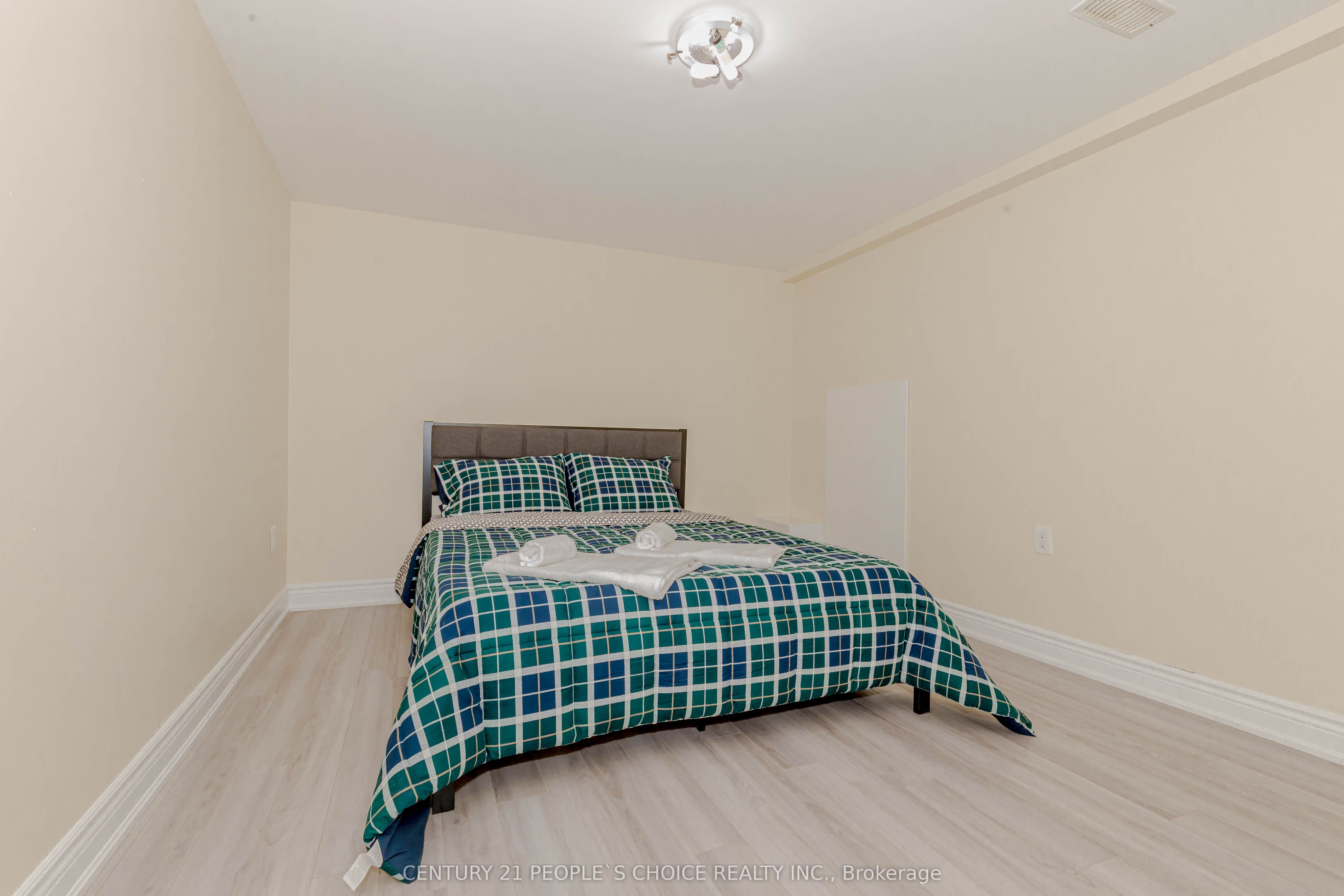 215 Jeffcoat Drive Property Photo 20