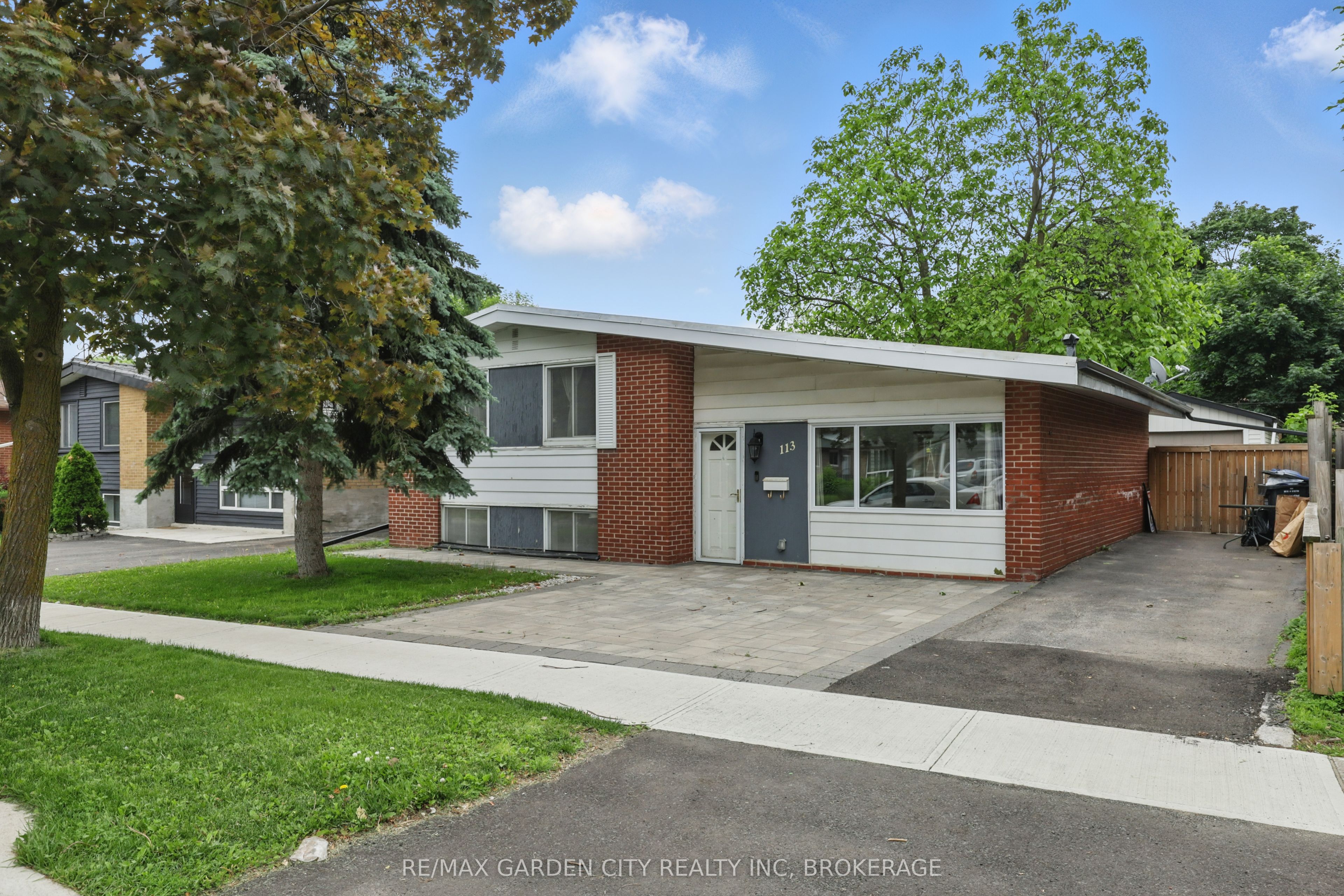 113 Clarence Street Property Photo 2