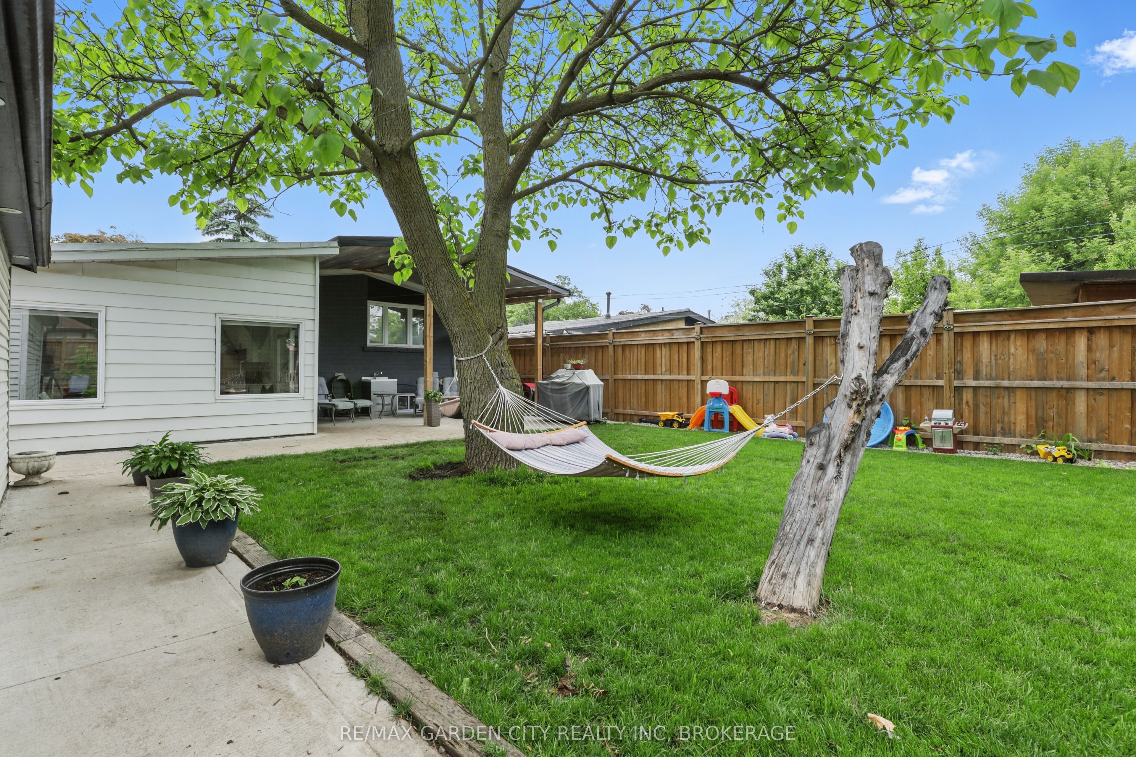 113 Clarence Street Property Photo 6