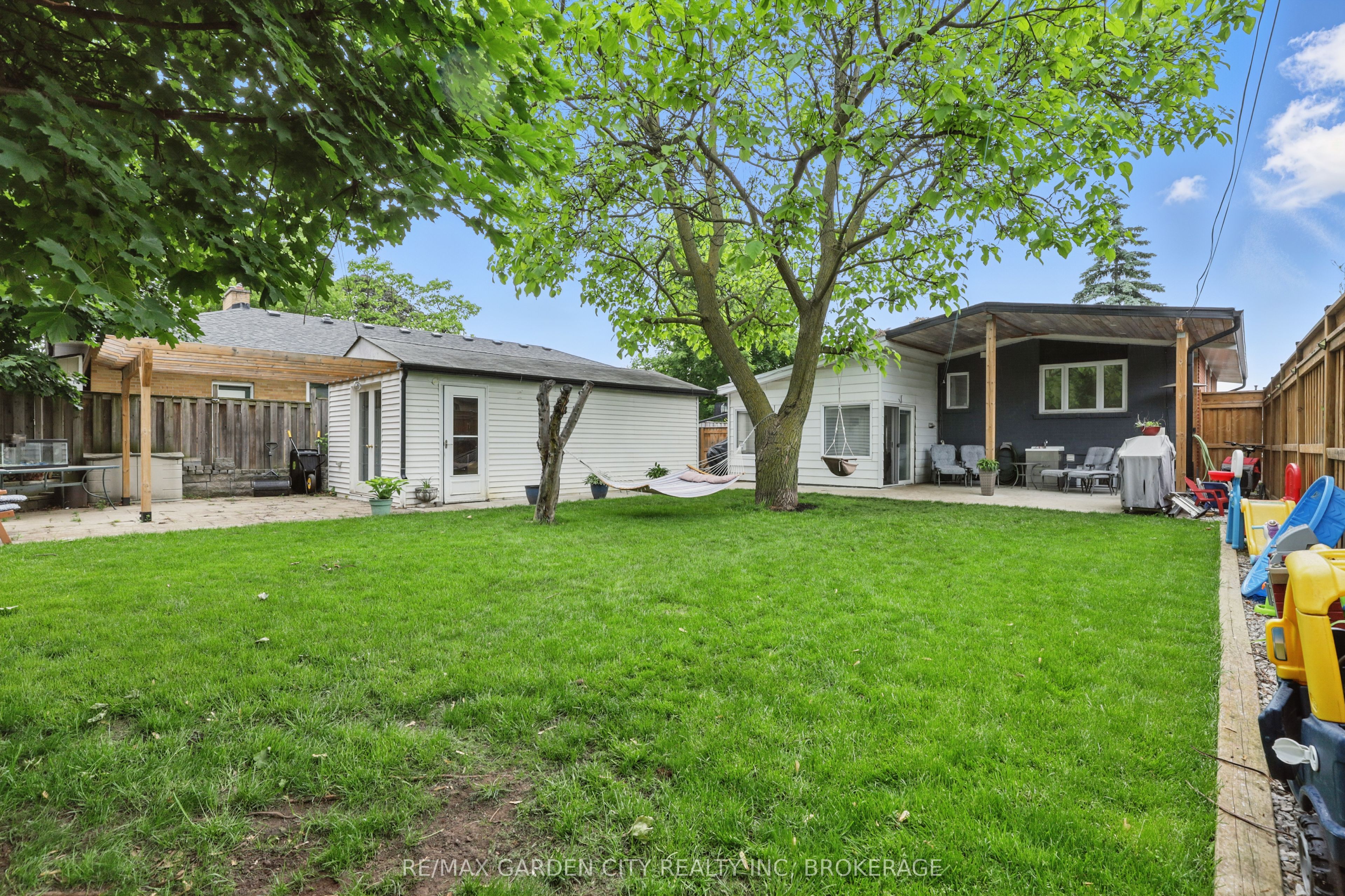 113 Clarence Street Property Photo 7