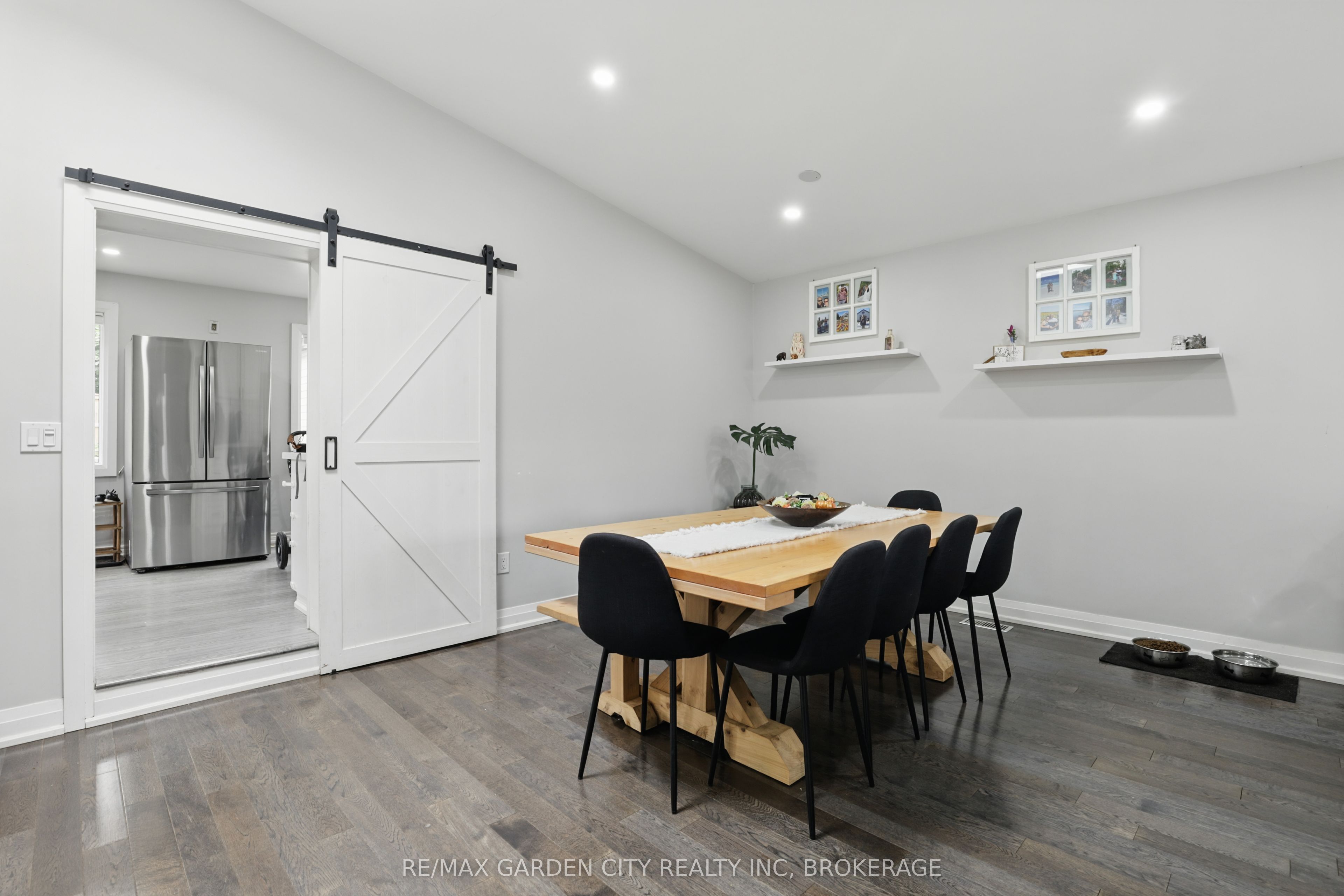 113 Clarence Street Property Photo 19