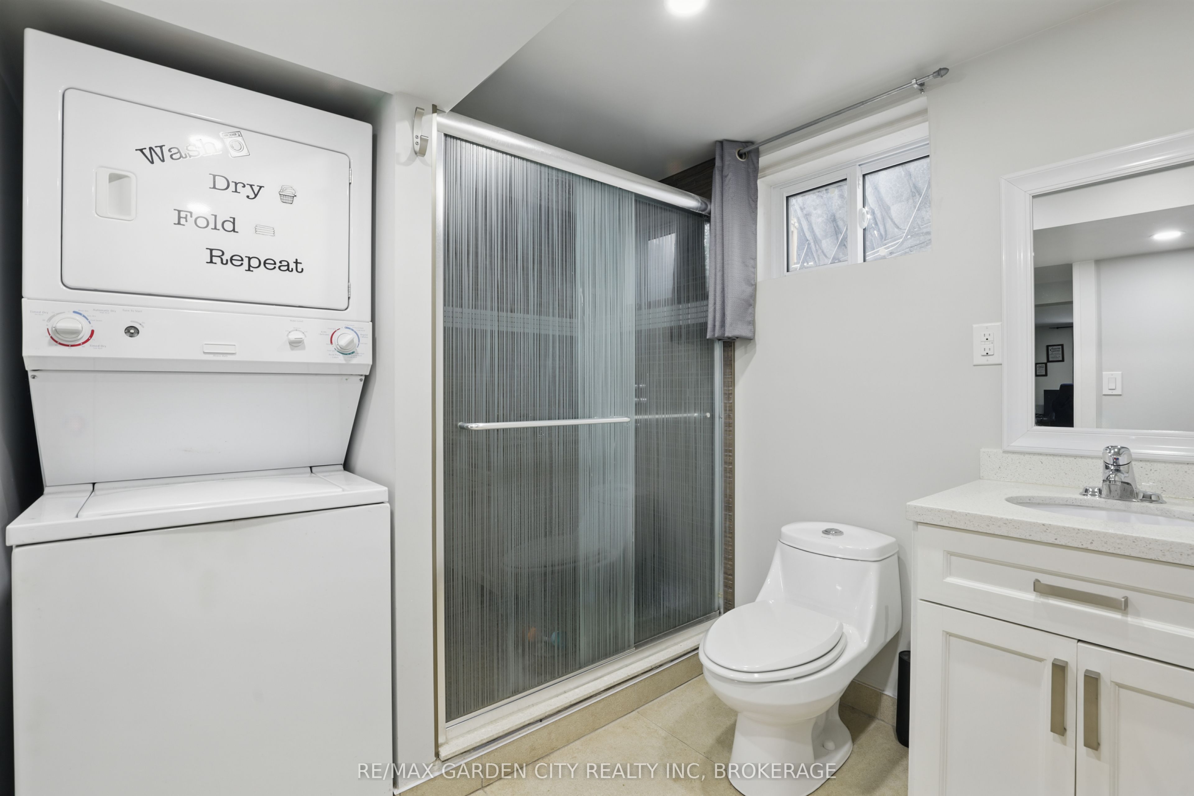 113 Clarence Street Property Photo 36