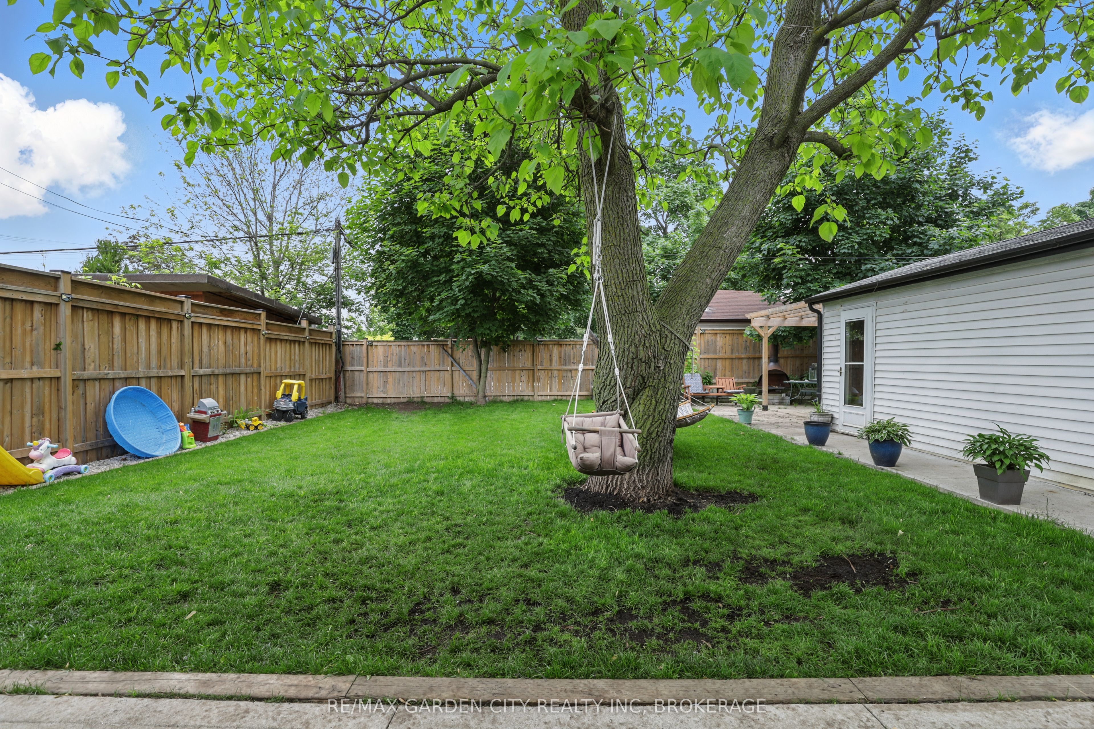 113 Clarence Street Property Photo 39