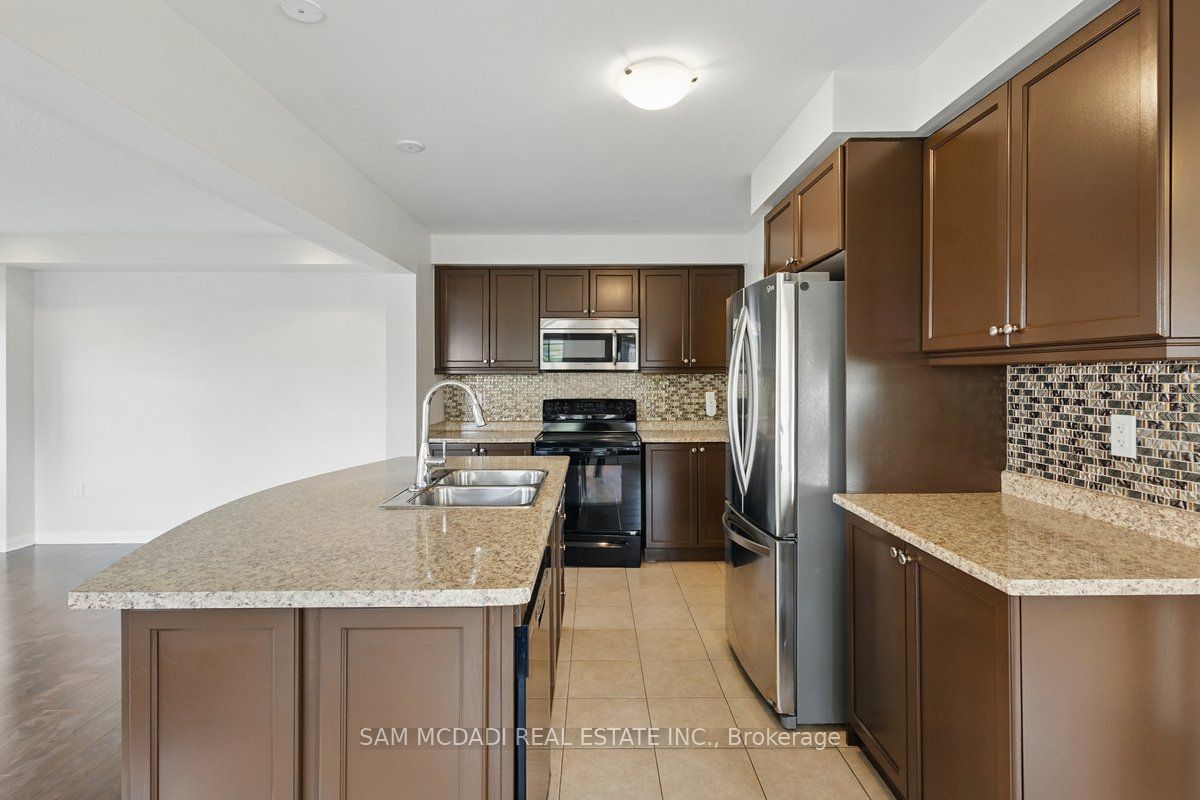 2 Giltspur Rd Property Photo 14