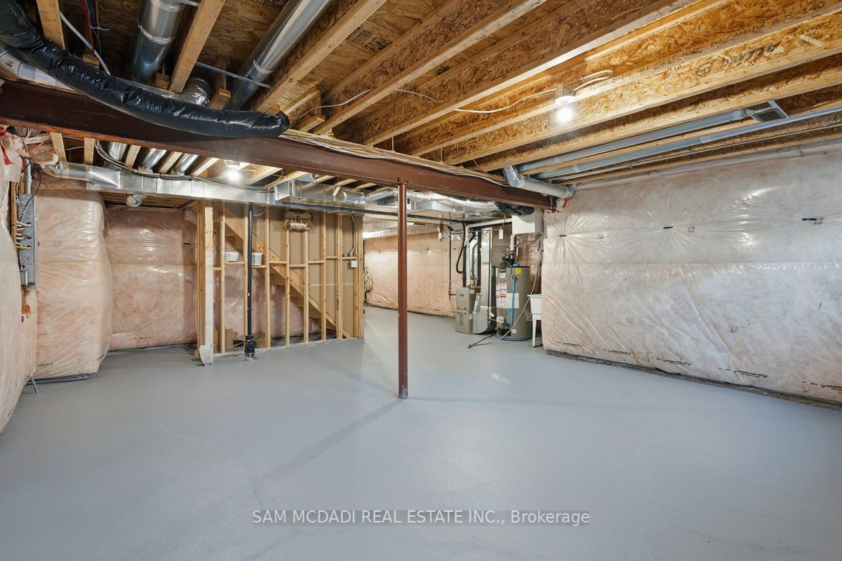 2 Giltspur Rd Property Photo 34