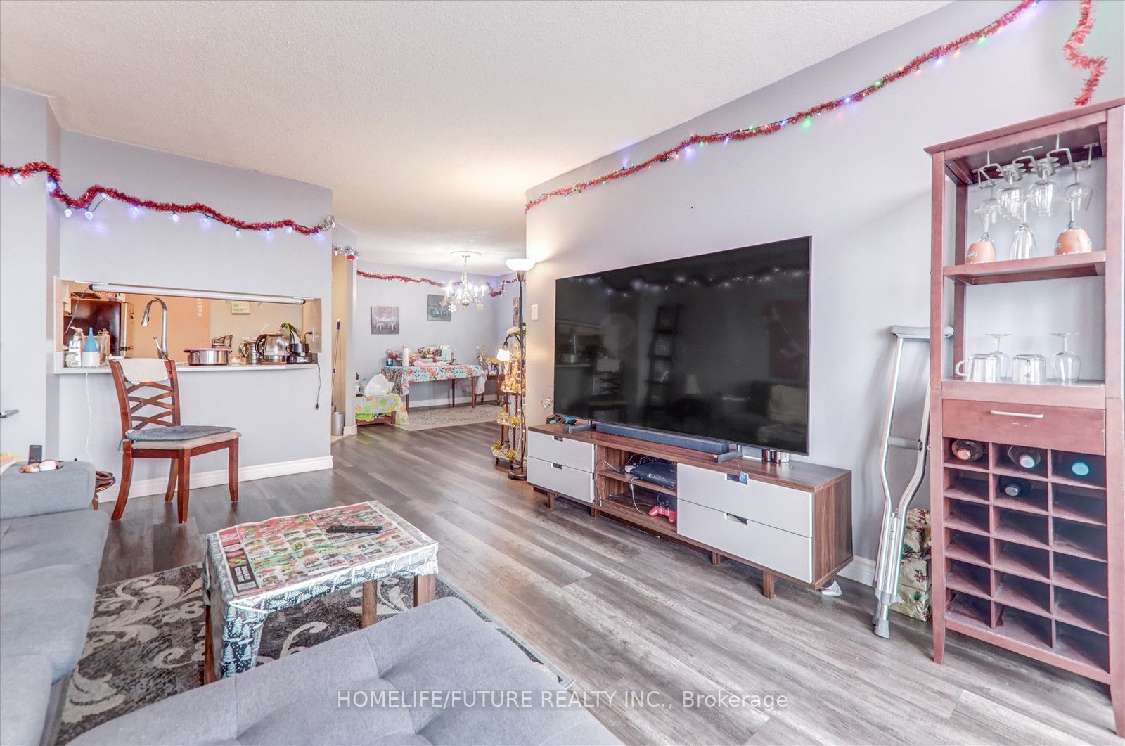 #1004 - 12 Laurelcrest Street Property Photo 15