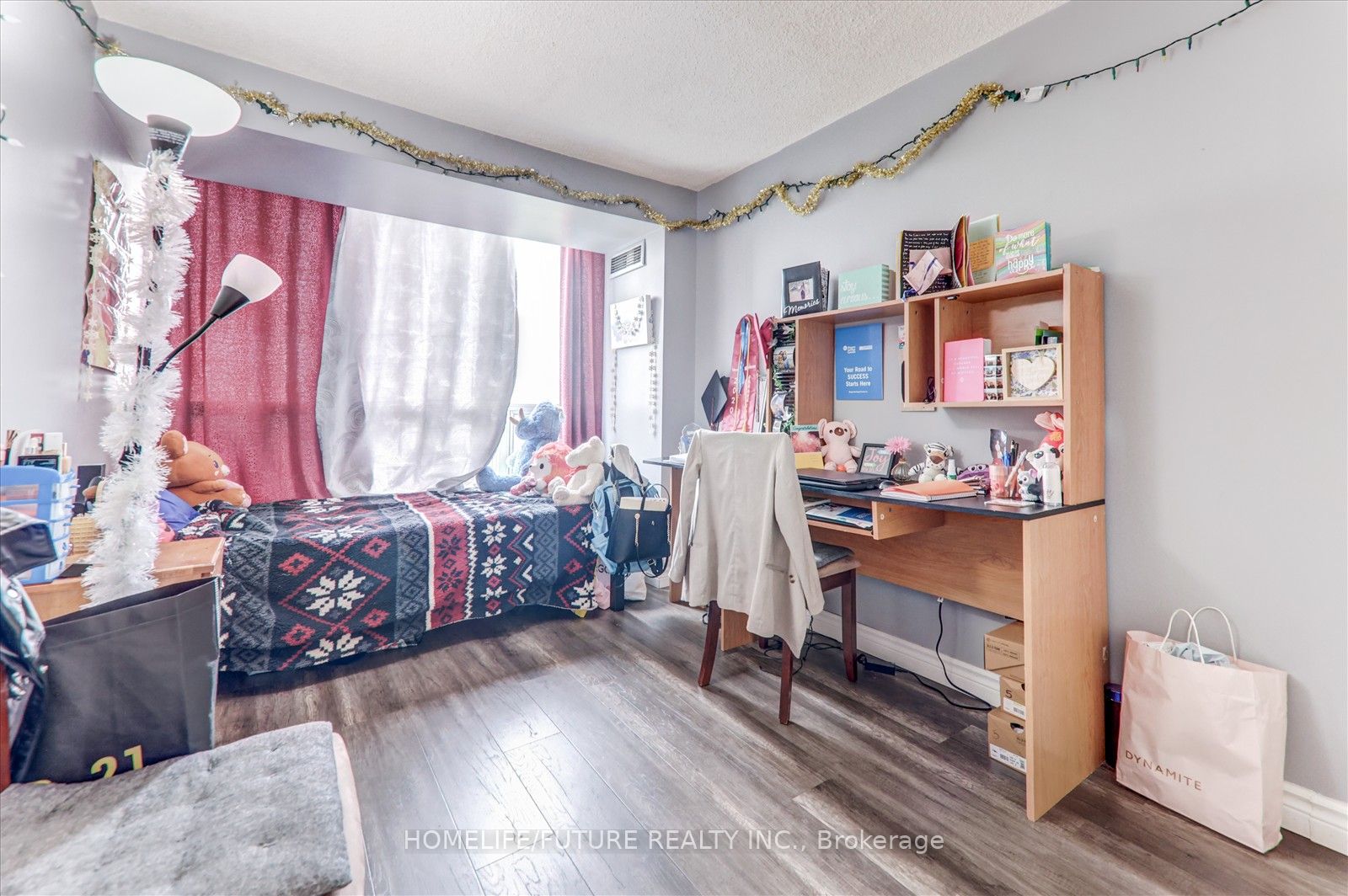 #1004 - 12 Laurelcrest Street Property Photo 19