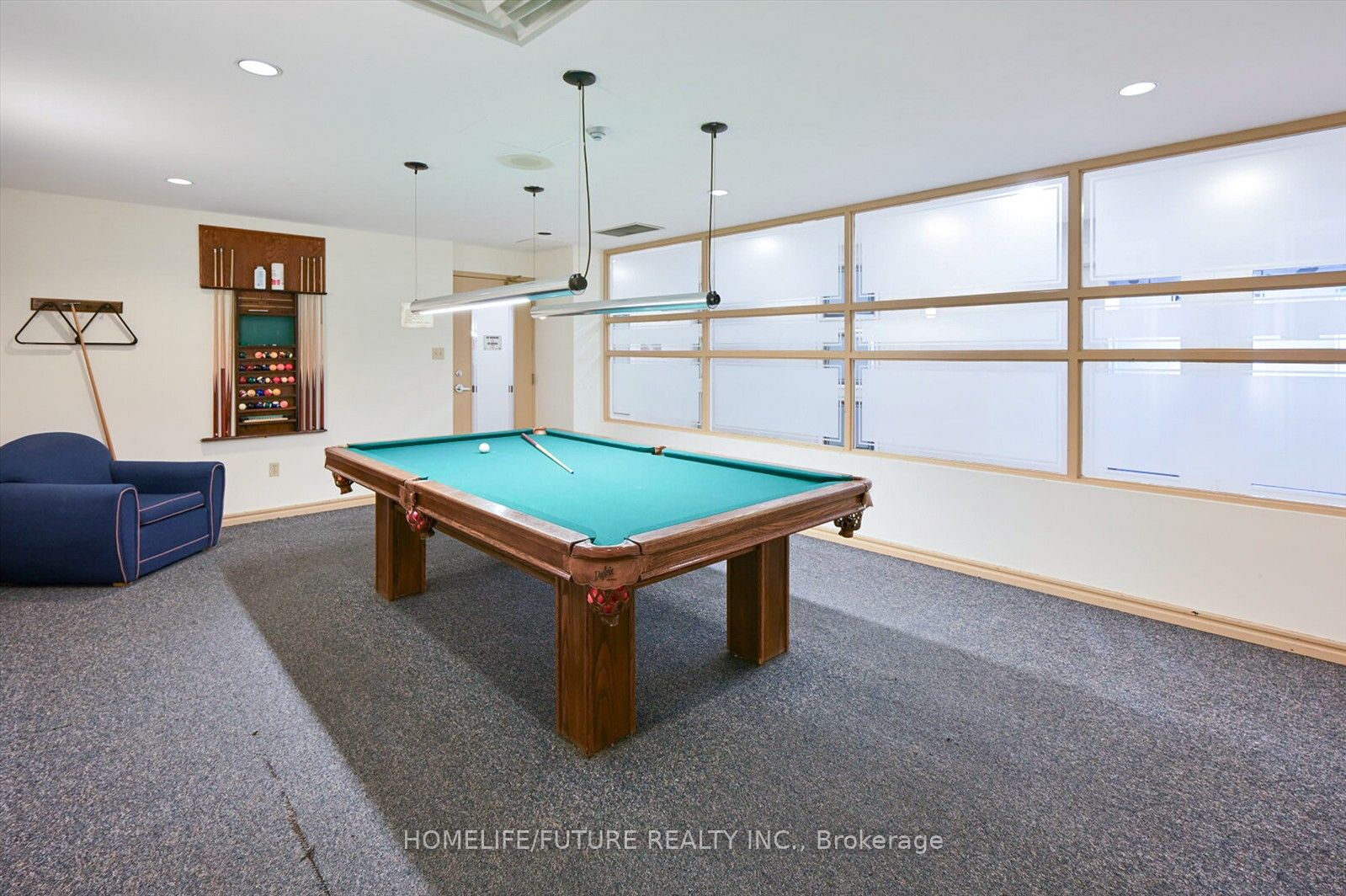 #1004 - 12 Laurelcrest Street Property Photo 22