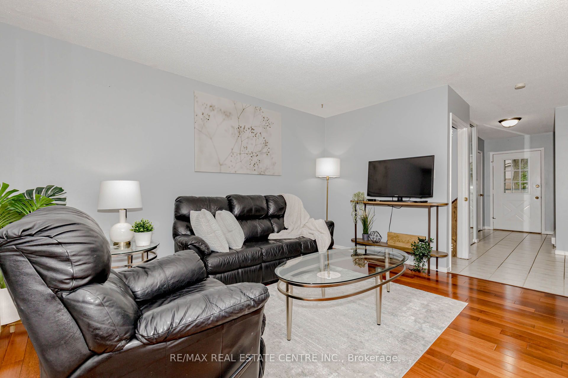 2701 Aquitaine Ave Property Photo 5