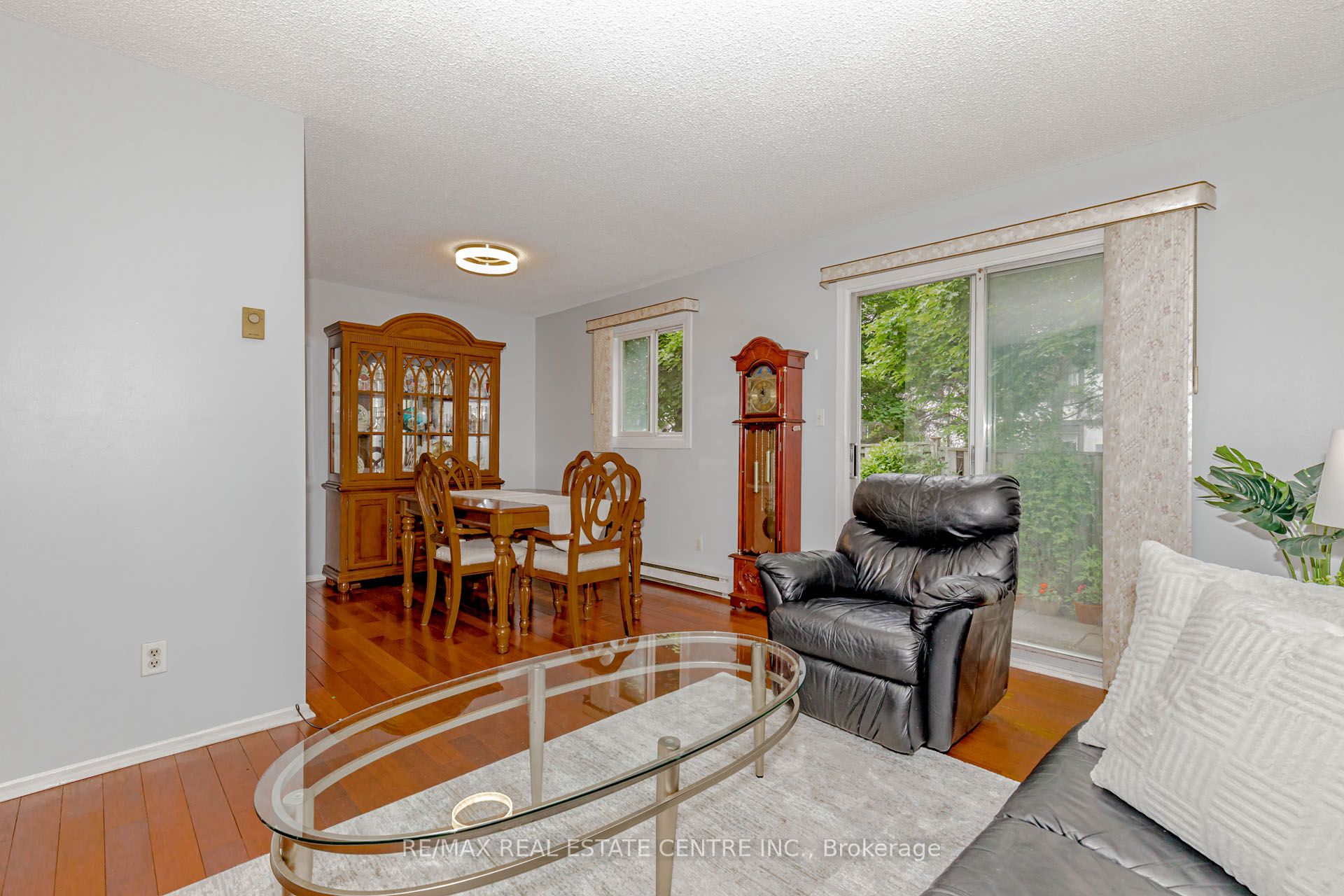 2701 Aquitaine Ave Property Photo 6