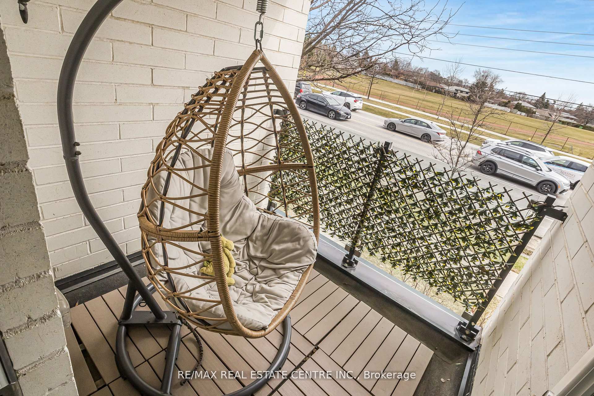 #706 - 138 Widdicombe Hill Boulevard Property Photo 9