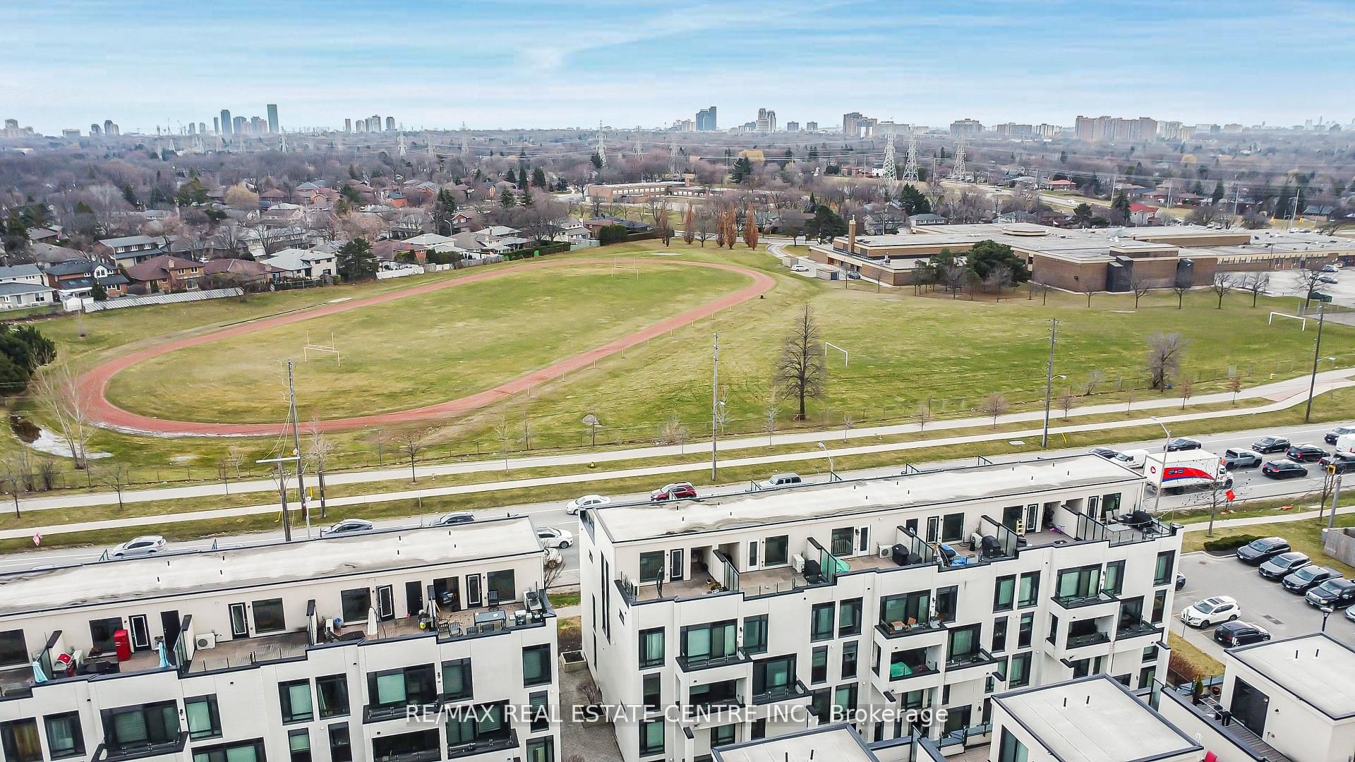 #706 - 138 Widdicombe Hill Boulevard Property Photo 13