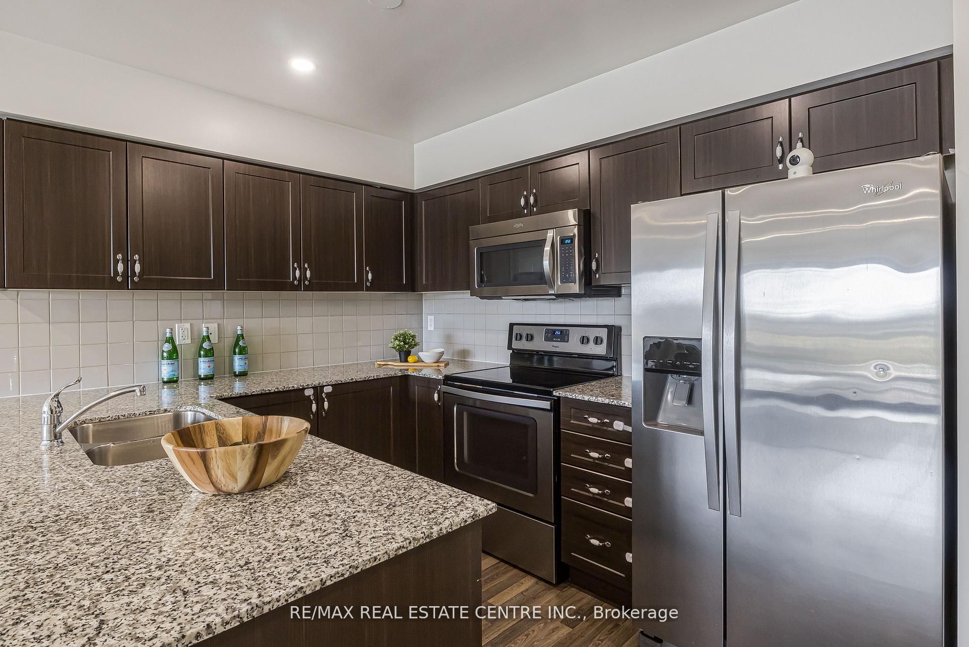 #706 - 138 Widdicombe Hill Boulevard Property Photo 14