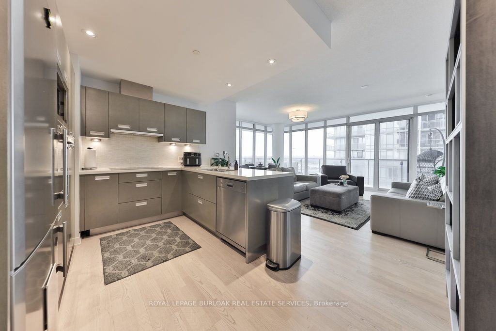 #1511 - 88 Park Lawn Road Property Photo 14