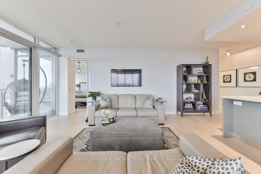 #1511 - 88 Park Lawn Road Property Photo 21