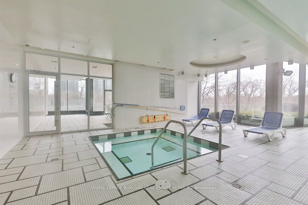 #1511 - 88 Park Lawn Road Property Photo 43