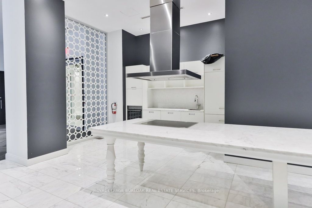 #1511 - 88 Park Lawn Road Property Photo 47