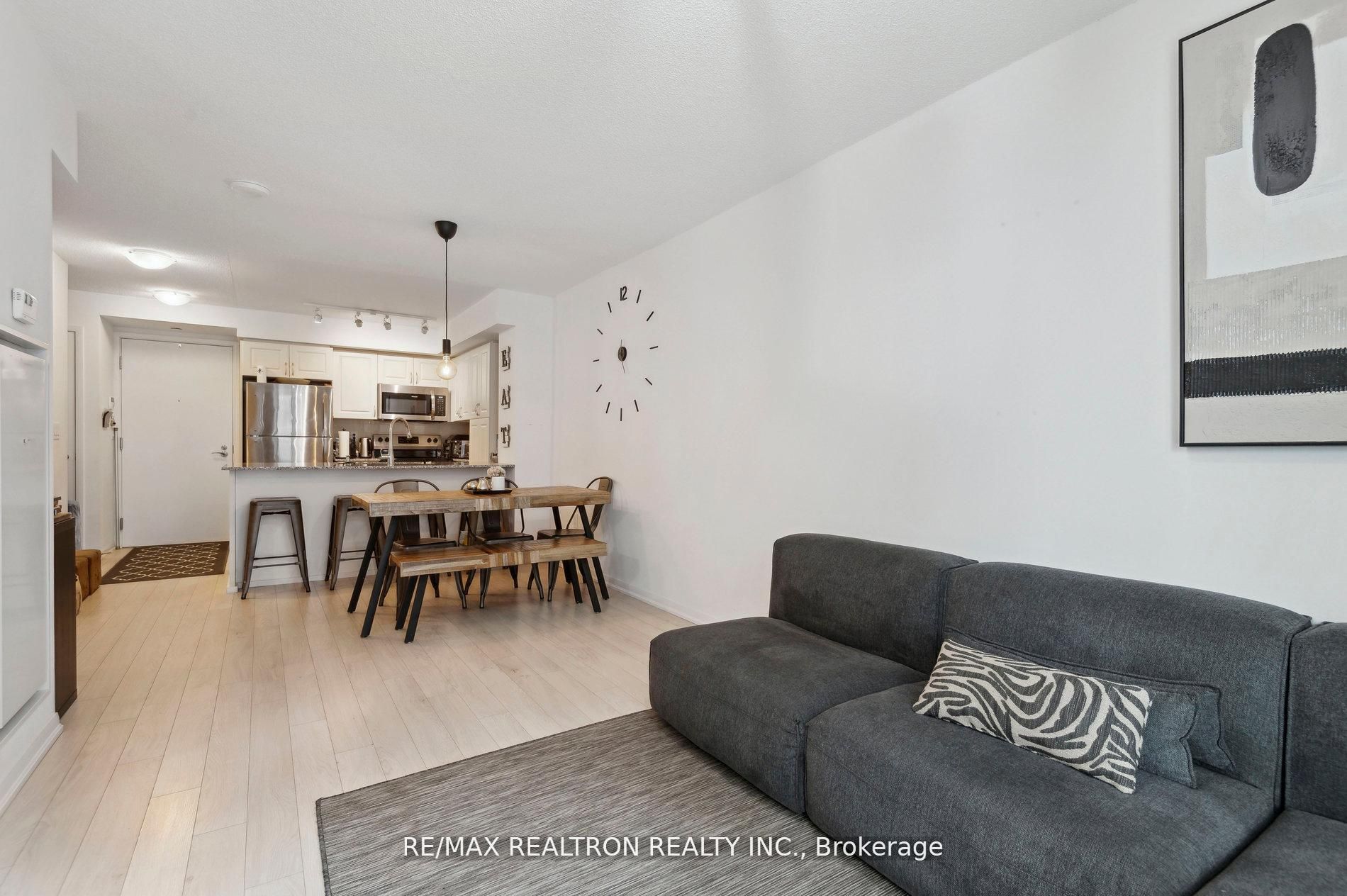 #731 - 3091 Dufferin Street Property Photo 13